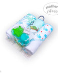 M/C 3 HOODED TOWELS & 3 SQUEAKYS