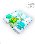 M/C 3 HOODED TOWELS & 3 SQUEAKYS